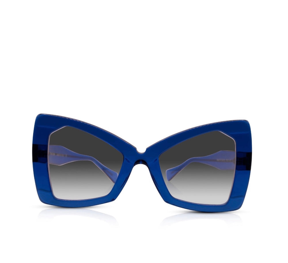 
            
                Load image into Gallery viewer, The Wanderer blue sunglasses
            
        