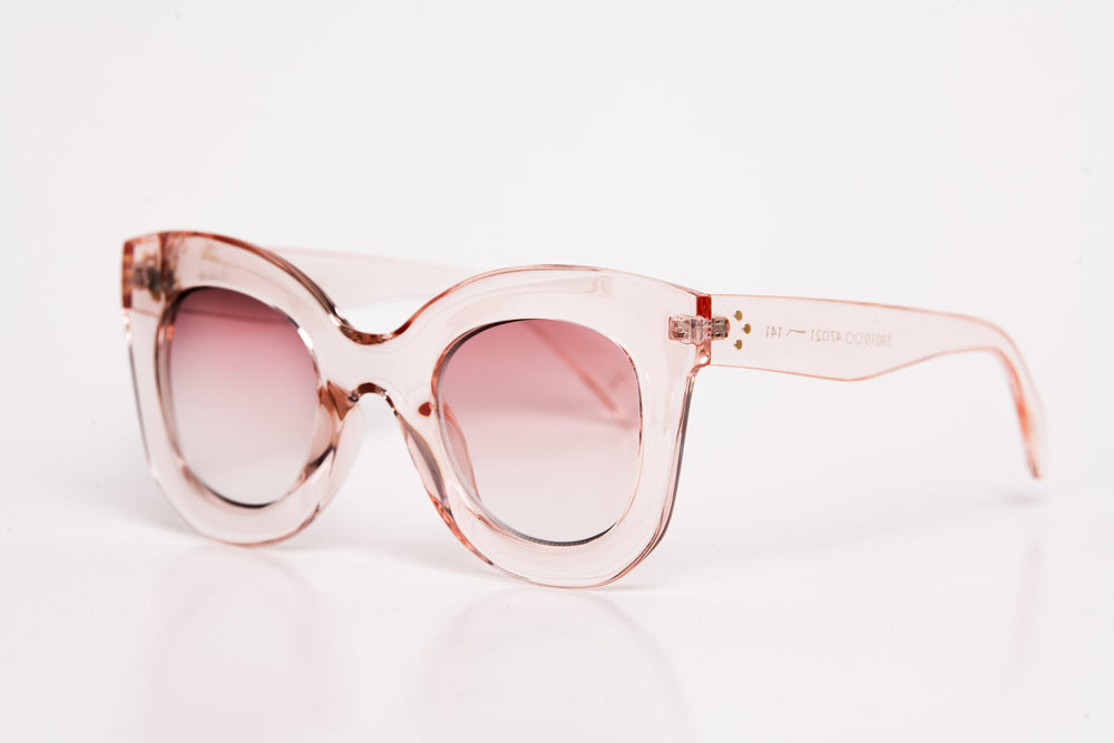 
            
                Load image into Gallery viewer, Rosé oversized pink sunglasses
            
        